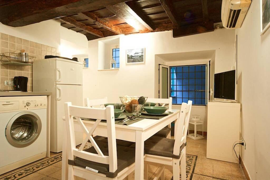 Campo De Fiori - 2 Apartment *